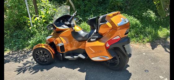 CAN-AM SPYDER RT-S 